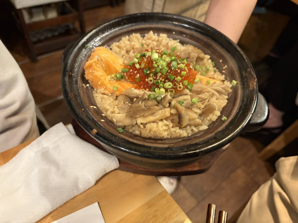 honoyasai_math's tweet photo. 新宿　六 https://t.co/9237ftna6P