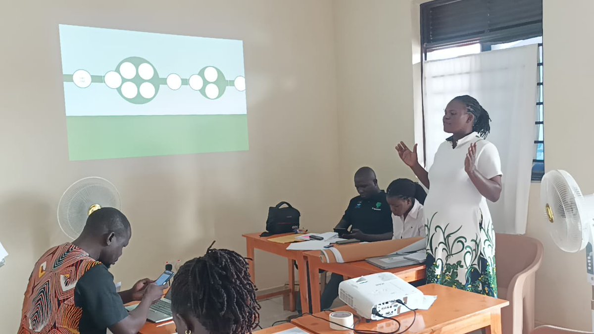 afce_uganda's tweet photo. @afce_uganda with support from @ViAgroforestry conducted a 3 day training for project staffs under ICANSLIB-RCC Project. The training focussed on Result Based Monitoring and Reporting to enhance project implementation processes.
#CapacityBuilding #MonitoringAndEvaluation #Impact https://t.co/RwYRC9XndQ