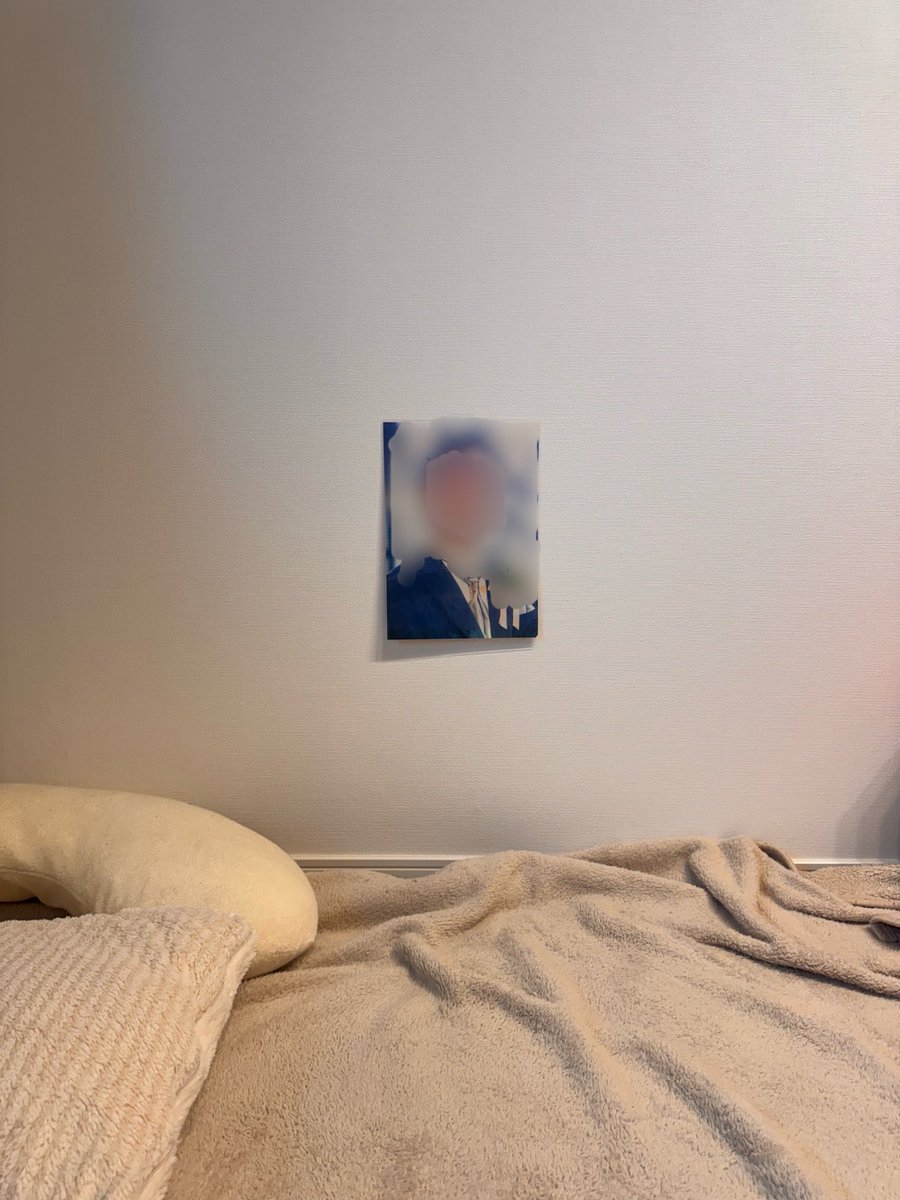 watawatage25's tweet photo. 実は数週間パパが居なくてワンオペ中なんだけど
今朝のテレビ通話で👶🏻がパパを見て泣いちゃって、
慌てて家中にパパ追加した💦💦
どうだ、思い出しやすくなったろう。 https://t.co/6YnGUhXPFY