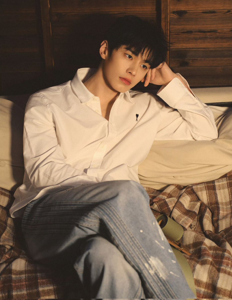 hanajan_yo's tweet photo. 보고싶다.. 
#하여 #何与 #HeYu #하의겸 https://t.co/FErI3IOrXQ