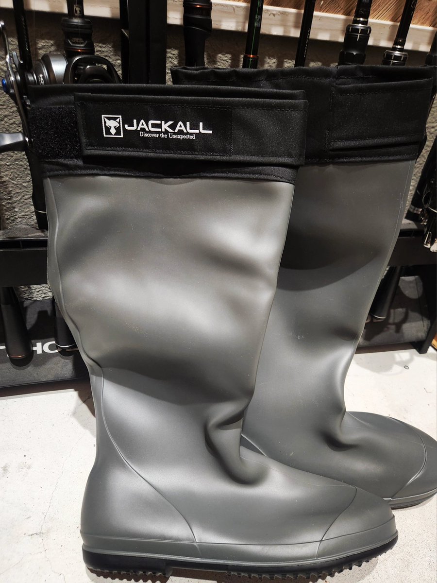 tomio_yoshida26's tweet photo. my new gear🥾
【パッカブルブーツ】

ジャッカルから新しく発売されたパッカブルブーツは、高機能インナーソールが入っているので足の疲労も軽減してくれそう🔥

それと付属の袋がついていて、コンパクトに収納出来るので、車内でも場所をとらずに積めます！
ほんとコレは便利😋 https://t.co/Rnoh7fH2PV