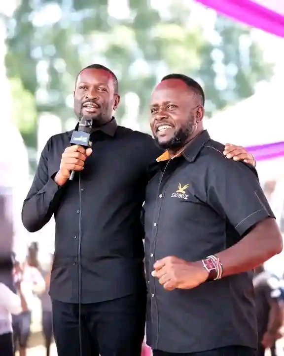 Samk372's tweet photo. People are saying Sifuna should be president.
Is it because he is being pushed out of ODM? Are we following the same path we followed in 2022 when people saw Ruto being pushed out of Jubilee?
Let his work speak for itself. https://t.co/f6wKnsfKrC