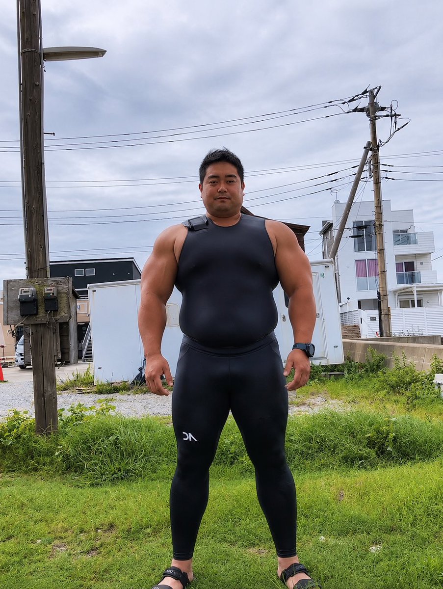 tkyn1023's tweet photo. あと30キロ増えたらこんな感じになるみたい笑
なれるかな？笑 https://t.co/X4eK84m0qY