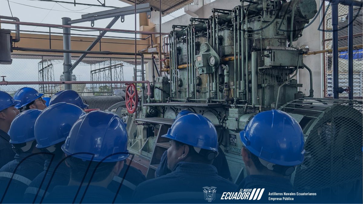 AstinaveEp's tweet photo. Abrimos nuestras puertas para una visita técnica en ASTINAVE EP - Planta Centro. ⚓️ Los asistentes recorrieron el Taller de Motores 200B, conociendo de cerca nuestra capacidad operativa y el trabajo de excelencia en la industria naval. 🚢🔧
#AstinaveEP #IndustriaNaval #Ecuador https://t.co/ah0HeRS6Dx