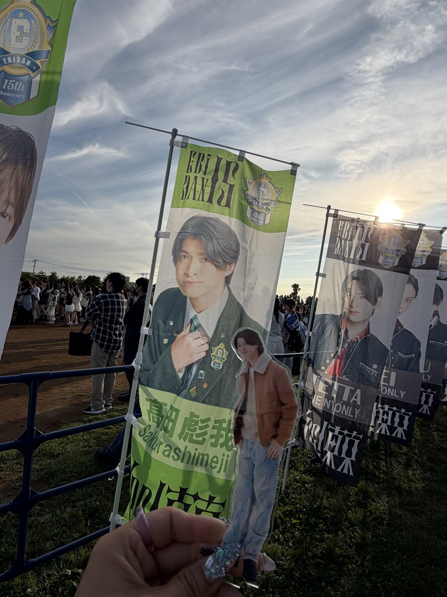 saaa_0505's tweet photo. 今日も彪我はイケメンでしたよ！！
ツーショの私がなんか楽しそうな顔してたwww
載せないけどねー https://t.co/d2LYtmM5v1