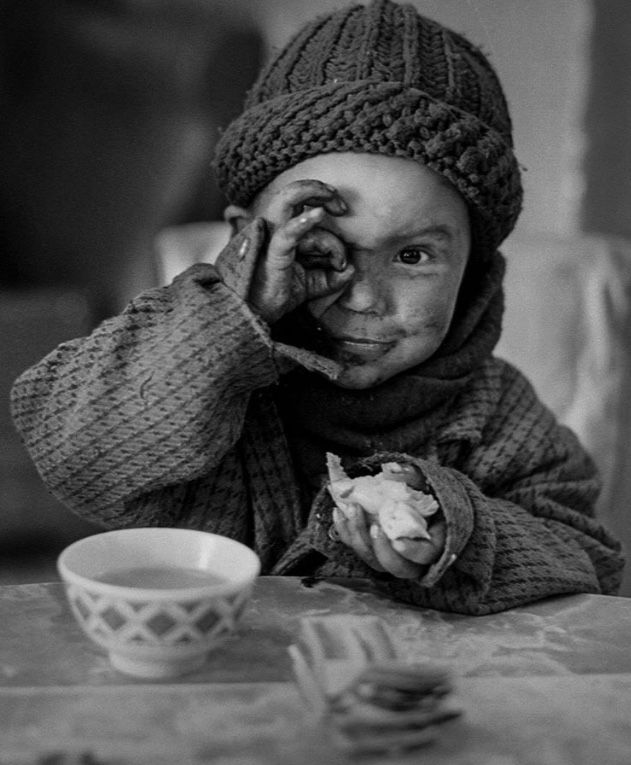 gvnttr's tweet photo. Verdiğim en iyi karar sessiz olmaktı. 
Kanıtlayacak hiçbir şeyim yok. 
Kimseyi harika bir insan olduğuma ikna etmiyorum. Kırmadığım şeyi düzeltmiyorum. 
Kimsenin değerimi bilmesi için savaşmıyorum. Kendimce ilerliyorum, mutluyum, huzurluyum... https://t.co/ans6LQcOMz
