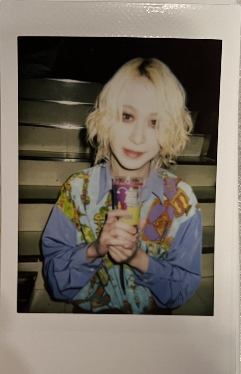 retasomeman's tweet photo. 【交換・お譲りします】
6/10 渋谷Spotify O-WEST
ハヤバ コドモドラゴン

こちらのゆめさんのチェキと同日ハヤトさんのチェキを交換してくださる方いらっしゃいましたらお声掛けください。またお譲りも可能です。 https://t.co/G3Xf2Pyhp2