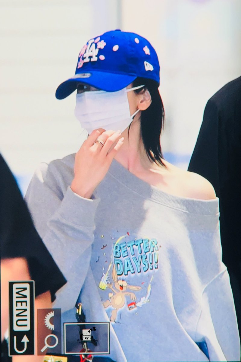 for mina 🐧 tweet media