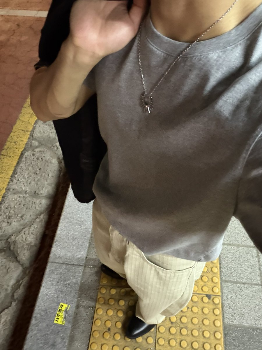 수수 tweet media