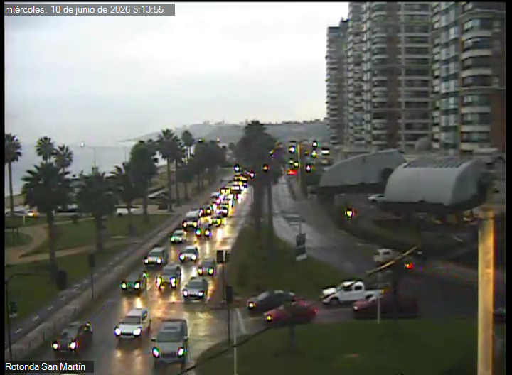 TTIValparaiso's tweet photo. Ahora (08:18) Congestión en Av Borgoño/Jorge Montt desde Enlace Jardín del Mar hasta Escuela de Operaciones en dirección al centro de #ViñaDelMar. Alto flujo vehicular en Av Jorge Montt tanto en dirección al centro de la comuna, como en dirección a Reñaca. Prefiera Av Alessandri https://t.co/hpVKfUSx5t