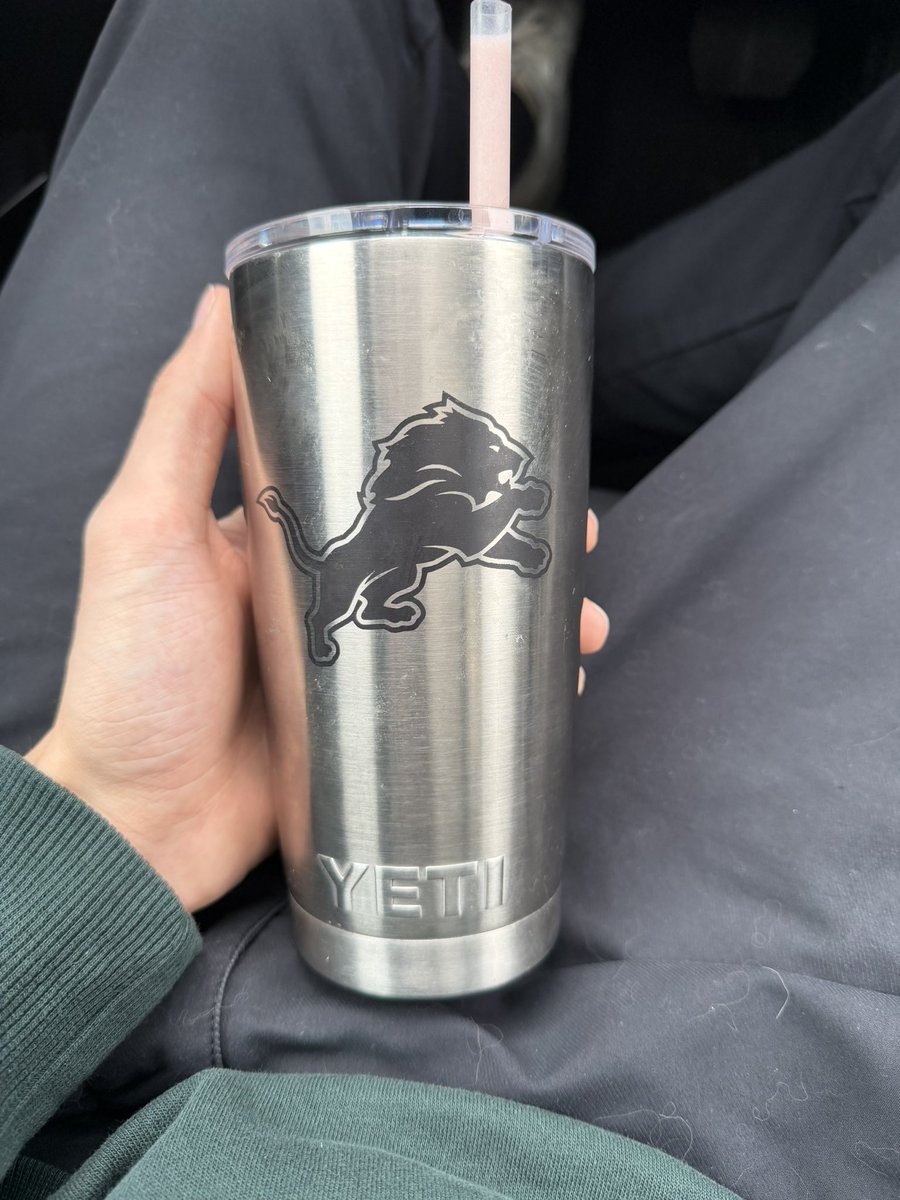 BrodyTalksBall's tweet photo. i am the best smoothie maker in the land of the northern carolina’s #KingsOfTheNorth https://t.co/XopS8VYdFp