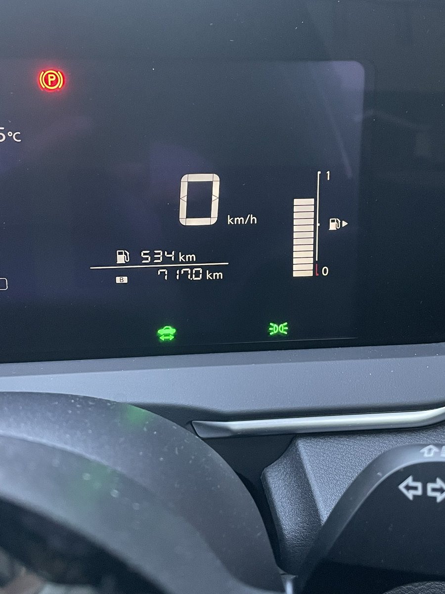 Cb9Shio's tweet photo. 今回の遠征の成果を祈念して
アルコール注入😪 https://t.co/7N66E6Agdp