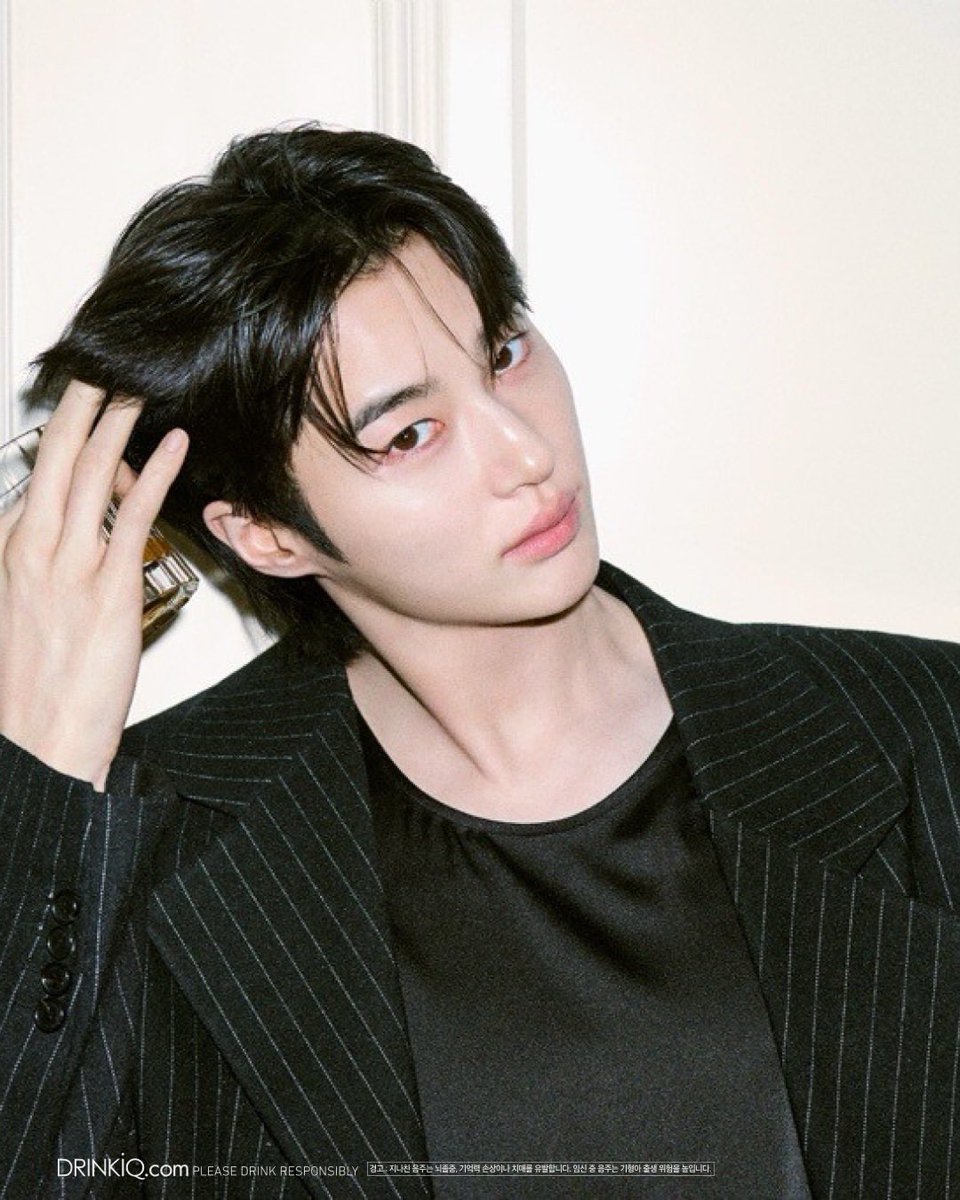 [📸] 🔗 https://t.co/KHSBMmnNnp #บยอนอูซอก #ByeonWooSeok #변우석 (3)