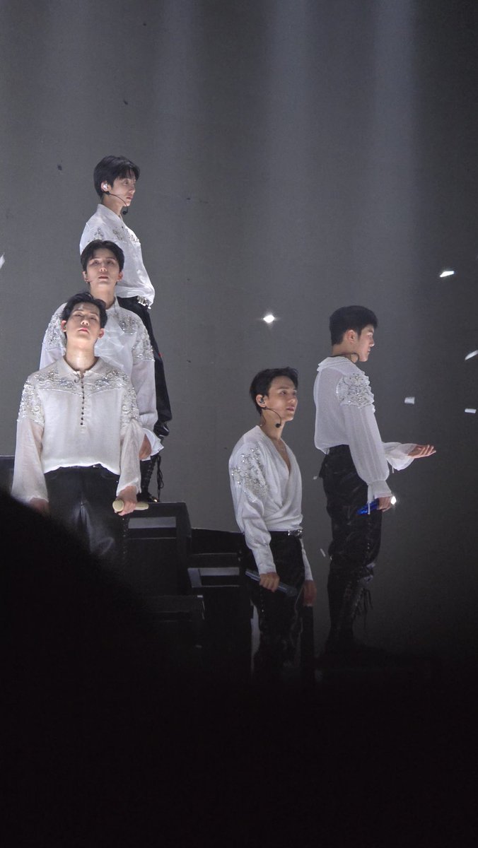 WolfieKyun's tweet photo. Ainda sem acreditar q eu q tirei essa foto https://t.co/FVQB4DbfOD