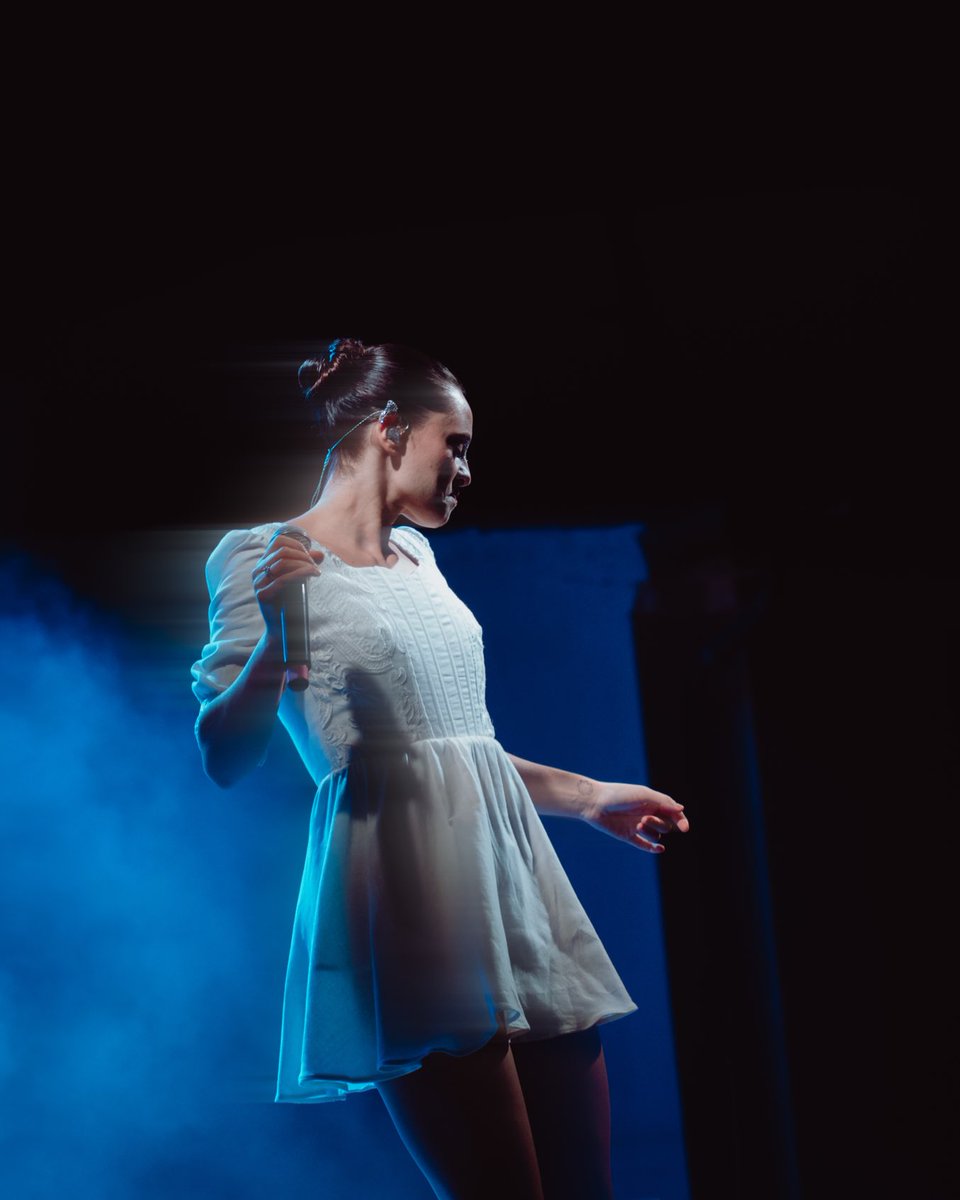 francescacheeks's tweet photo. Lo Strega Comanda summer tour è iniziato e domani debuttiamo con la formazione full band a Casalbordino 💛 dalle 19:00 per chi verrà a sentirci sarà possibile acquistare il cd fisico di “Magia Bianca” e dopo il concerto inizierà il firmacopie ✍🏼✨vi aspetto! https://t.co/AhCCoHn5vq