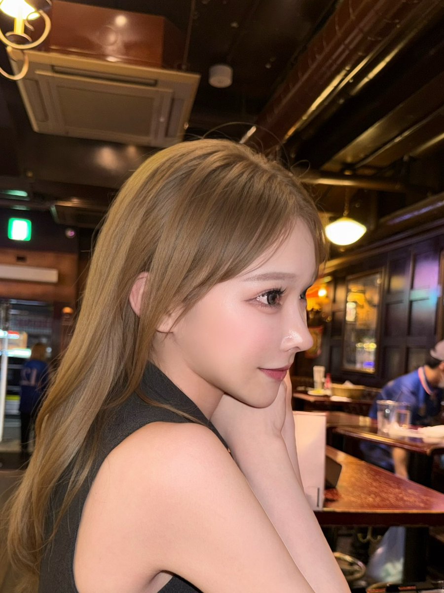 jinseisaikou2's tweet photo. 今日でfint美容外科で鼻フル修正受けて3週間目❣️
腫れもだいぶ落ち着いてみんなに褒められてほんとーーーーにお気に入りꢏꢷ𛰧ꐐ̴ᴗꐐ̴𛰨 ✨
鼻唇角がちゅんってしててかわいーーー！
3枚目の写真を理想の鼻として見せたよ🫶🏻 https://t.co/TTWysVFzWE