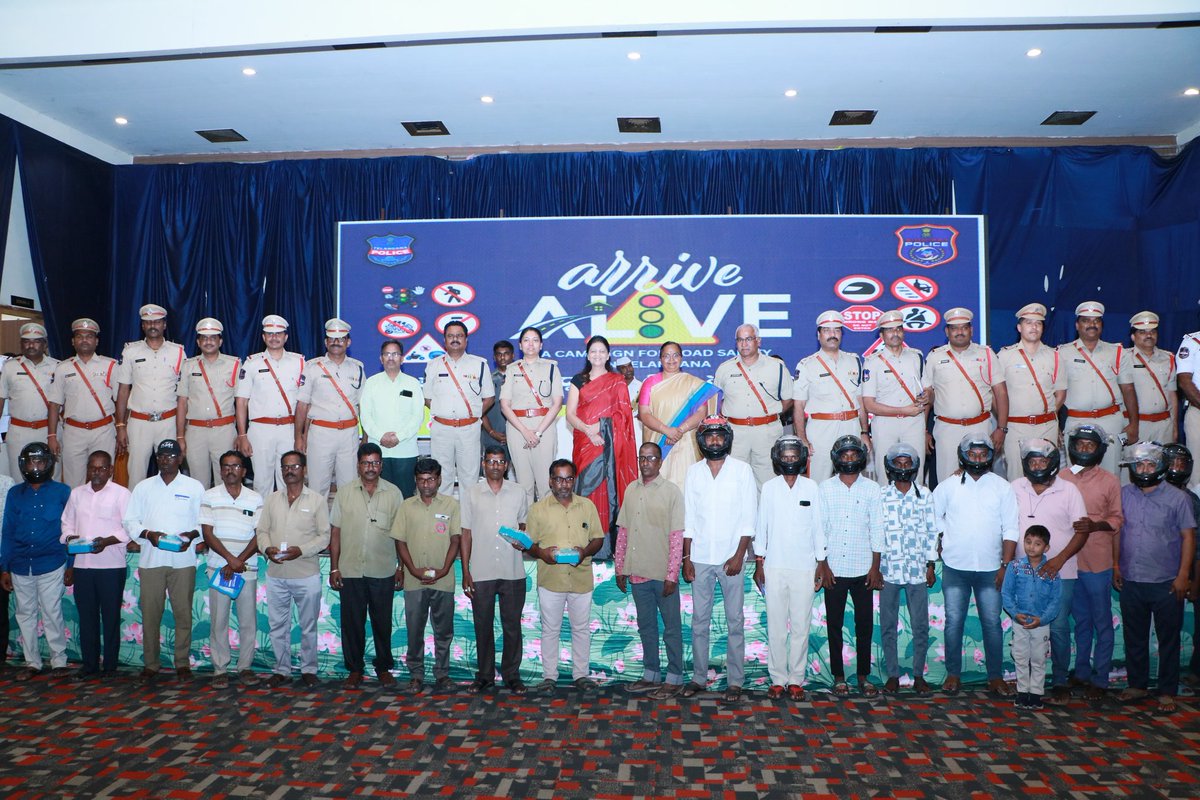 siddipetcp's tweet photo. Respected Telangana State Home Department Principal Secretary &amp; DG, Shikha Goel, IPS, led the '#ArriveAlive' Road Safety Awareness Programme at the Siddipet Police Convention Centre. Every helmet fastened, every seat belt worn, and every traffic rule followed can save a life. https://t.co/XVmbtY918w