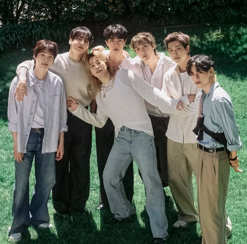 AboutMusicYT's tweet photo. BTS is set to release Come Over tomorrow! https://t.co/cAYvnfgJ1L