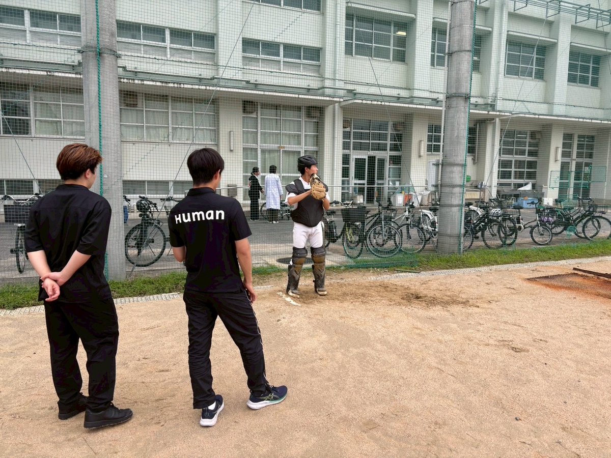 humanoosaka's tweet photo. ⚾️ラプソード計測を実施！⚾️

球速や回転数、変化量などをラプソードで計測📊
普段なかなか知ることのできない自分の投球データを知ることができる貴重な機会に！

今回の計測が、今後のレベルアップにつながる有意義な時間になっていれば嬉しいです😊⚾️ https://t.co/aqWJzsgUnt