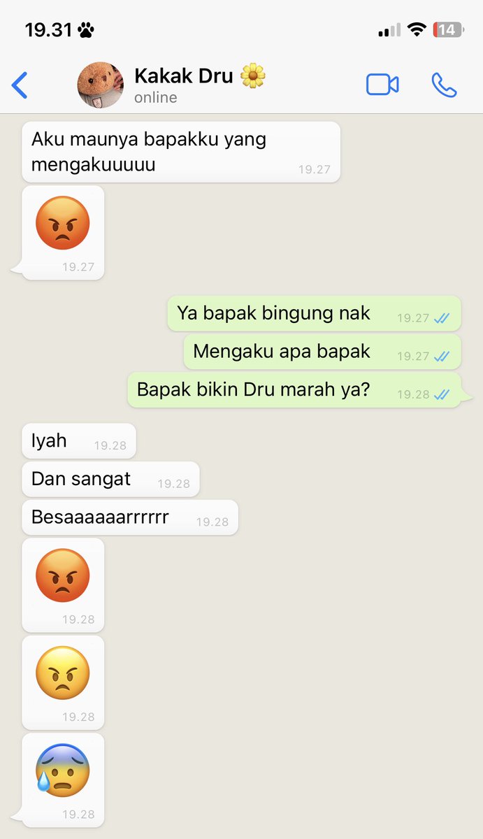 RRubyverse's tweet photo. Anak kecil tapi rasa marahnya besooooaaaarrrr 😡 https://t.co/KjNkmq0hrx