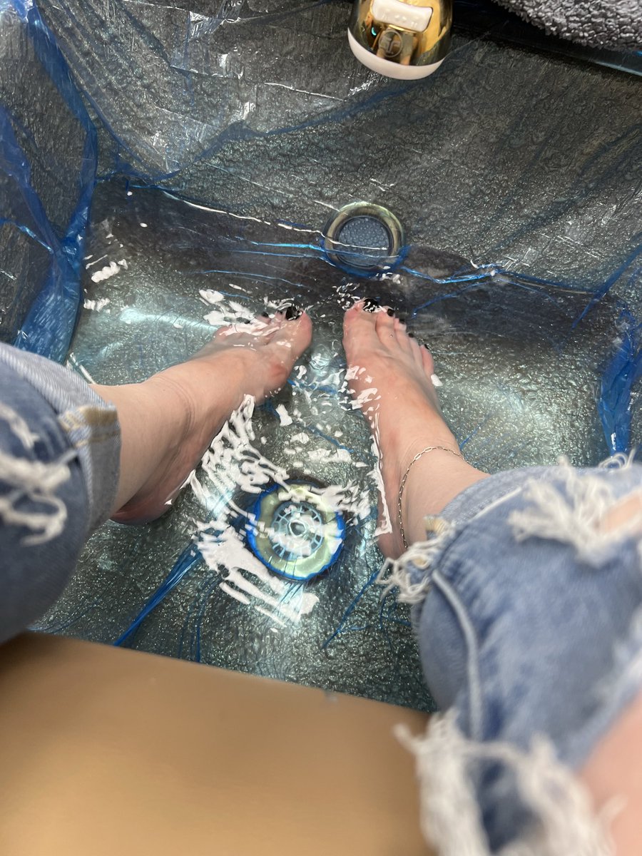 goddesscutefeet tweet media
