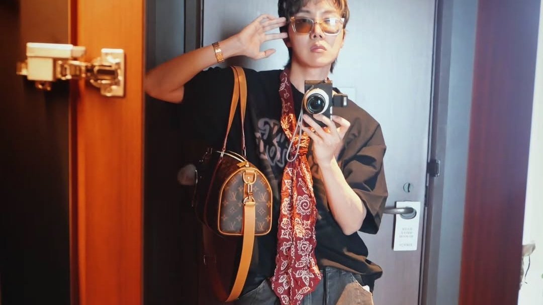 jung hoseok i will steal your entire closet
