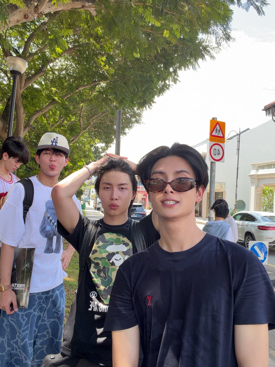 mylovechuthi's tweet photo. ภาพนี้คือภาพจริง ภาพถ่ายจริง ๆ ไม่ใช่เจนเไ https://t.co/vCGPbup0cT