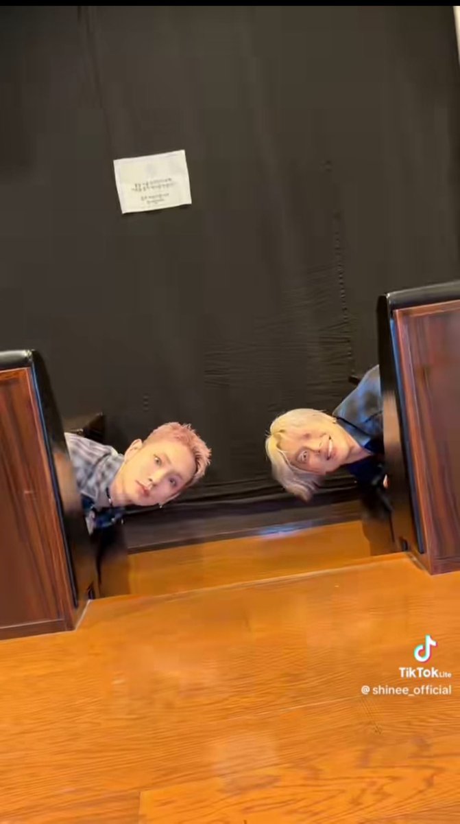 sowhatwoozzazee's tweet photo. 개좋네진짴ㅋㅋ 2세대가5세대짓해줄때 너무예뻐서어쩔줄모르겠는기분을 나타내는 독일어 있나요 https://t.co/fCHPCEA0fJ