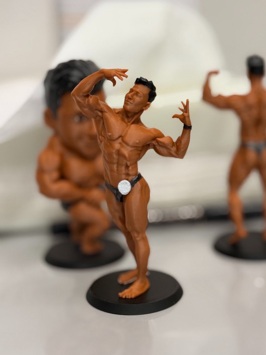 ryoken_physique's tweet photo. そいえば去年クライアントさんに作って貰ったんだけど
完成度高くない？？
AIじゃないよ https://t.co/O9jGw9nU9R