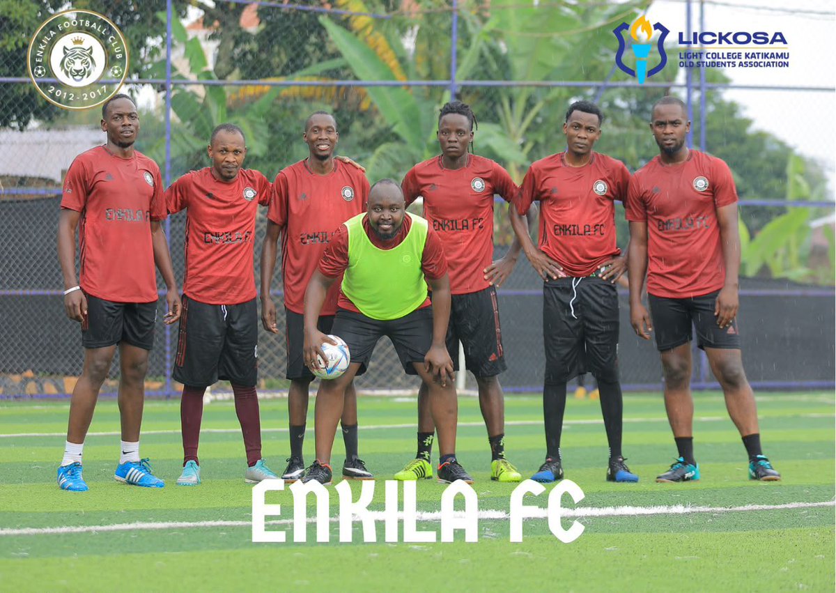 LICKOSAA's tweet photo. *TEAM PROFILE*
Class of : *2017*
Name : *Enkila FC*
Background of the name : *Mukulu’s great disciplinary tool*
Player to watch out for : *Not the goal keeper 
Premier League look alike : *Chelsea (No sponsor, many classy looking players Naye nga football myeee)*
#LickosagalaS2 https://t.co/1DvW28MvKF