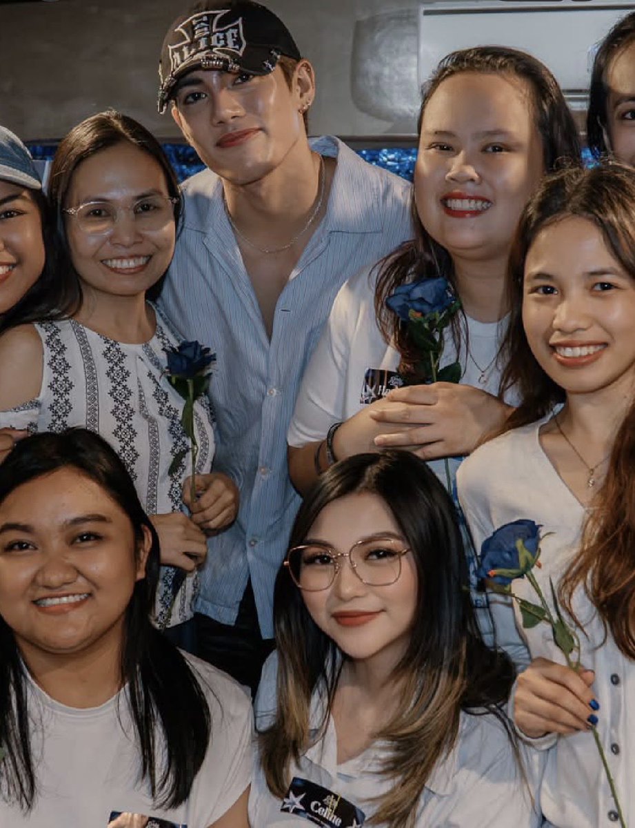 celinechuabless's tweet photo. huhu im so happy😭 i love you beh @stellajero_ https://t.co/fJhzzwskbb