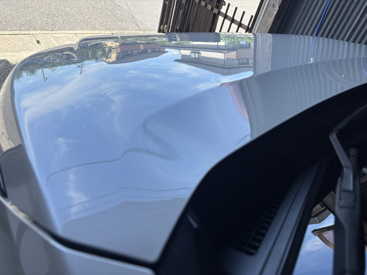OMI57986710's tweet photo. おじさんの独り言

休み

昼まで軽く洗車してそれから入院してる親父のお見舞い(面会)に行ってきました🏥
車庫でいつもの撮影！
病院の駐車場で停めて振り向いたら輝いてたので…つい🫣✨
30分無料が写真撮ってたら超えてしまいました😱💦

#MANIACLINE
#BLASK
#KAMIKAZECOLLEC1 https://t.co/8O5SWl1o2a