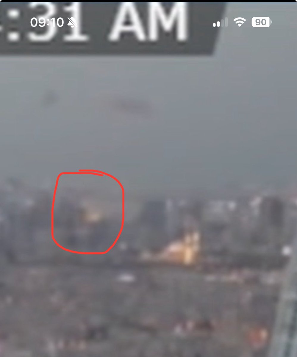cradleturkiye's tweet photo. “İran, misillemelerinde belirlenen ABD hedeflerinin en az yüzde 70'ini başarıyla vurdu”

🔴 ABD'nin Hürmüz'de Apache helikopterini Tahran'ın düşürdüğü iddiasıyla düzenlediği saldırılara karşı İran misillemeleri hakkında bilgi sahibi bir askeri kaynak, Fars ajansına konuştu:

🔴 "Saha kaynaklarından gelen uydu görüntüleri ve bilgilere göre, sabah operasyonundaki füzeler ve İHA'ların yüzde 70'i hedefleri başarıyla vurdu.

🔴 İlk değerlendirme, uzun menzilli balistik füzelerin ve İHA'ların, ABD üslerindeki savunma sistemlerini aştıktan sonra Ürdün'de El Azrak, Kuveyt'te El Salem ve Bahreyn'deki 5. ABD Deniz Üssü'nde önceden belirlenmiş hedefleri vurduğu yönünde."