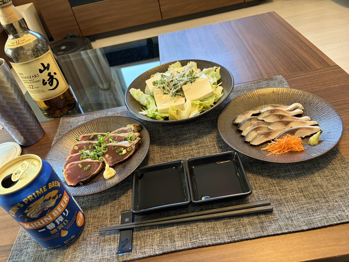 yokoham16631205's tweet photo. 早いですが晩酌始めます😊

外飲みはやめてゴルフの勉強します📖

かんぱーい😆🍻

#おうちごはん　#晩酌 https://t.co/eQQCsGMLcq