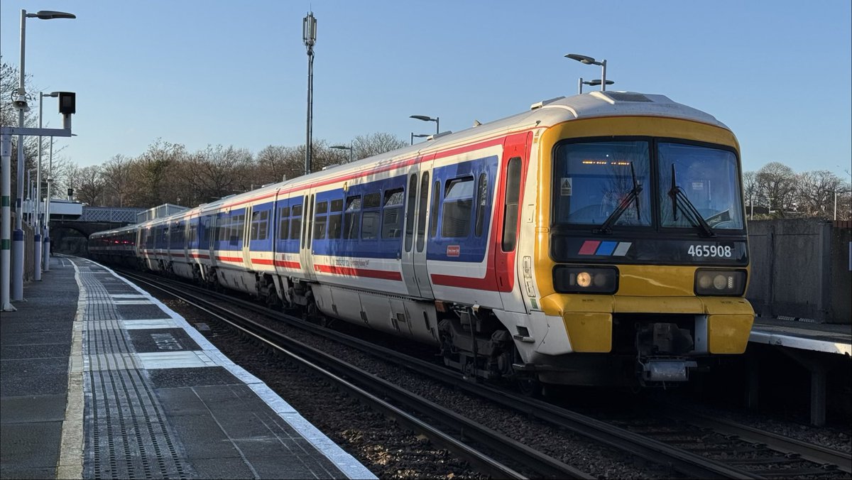 jacklreed98's tweet photo. A happy 40th birthday to Network SouthEast. I grew up with the livery in the late 1990s into the early 2000s before it was repainted into Connex Southeastern and then to the livery we have today and with GBR around the corner and sort of mirroring the NSE livery could a Networker or one of the other train types receive it to demonstrate what’s to come like Southern and SWR have, time will tell.

Here’s a few shots of 465908 over the past year!