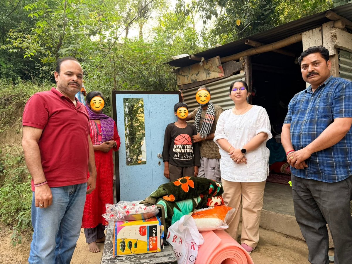 indiacares_2020's tweet photo. We are grateful to SDM Balh, @SamritikaN and her team for helping coordinate immediate support for the family, including other essential requirements.

The Welfare Department and Municipal Corporation are also working on housing support for the family. (4/5)

#IndiaCares https://t.co/20RekYx1QE