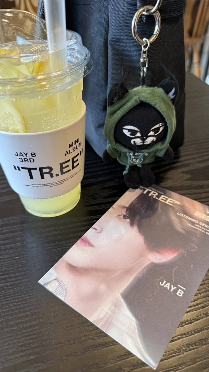 yaaasaaa777's tweet photo. まさかの当たりました🤣本当に運使いすぎている気がする、、弾丸韓国なうです！ https://t.co/p6CbwKjAbh