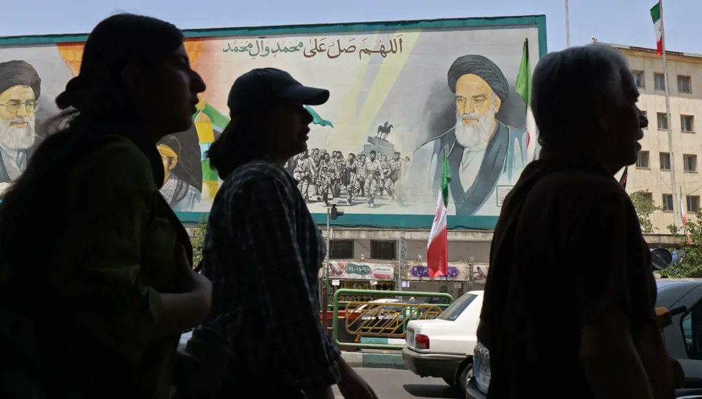 AnnaharFr's tweet photo. La stratégie régionale de l'Iran et ses impacts sur la confiance des pays du Golfe, de l'Irak au Liban et au-delà.
https://t.co/0QKbycilvp https://t.co/IWvSivMcbO