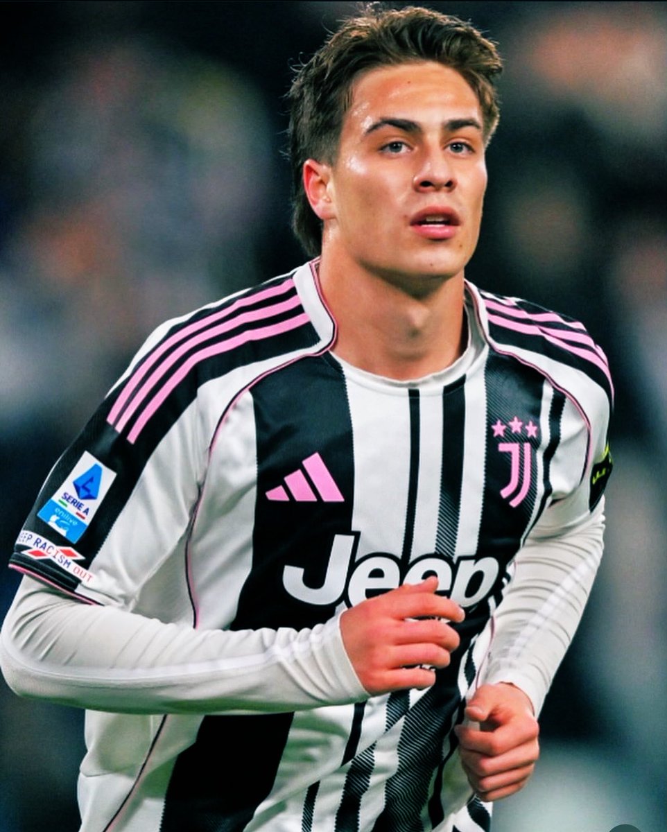 AFC__Xtra's tweet photo. 🚨NEW! 💣 

Arsenal was ready to submit a bid worth €100m to sign Kenan Yildiz. 🇹🇷 🌟 

But Juventus stuck to its position and refused to let go of the player.

ℹ️@tuttosport https://t.co/O6mZV17SS8