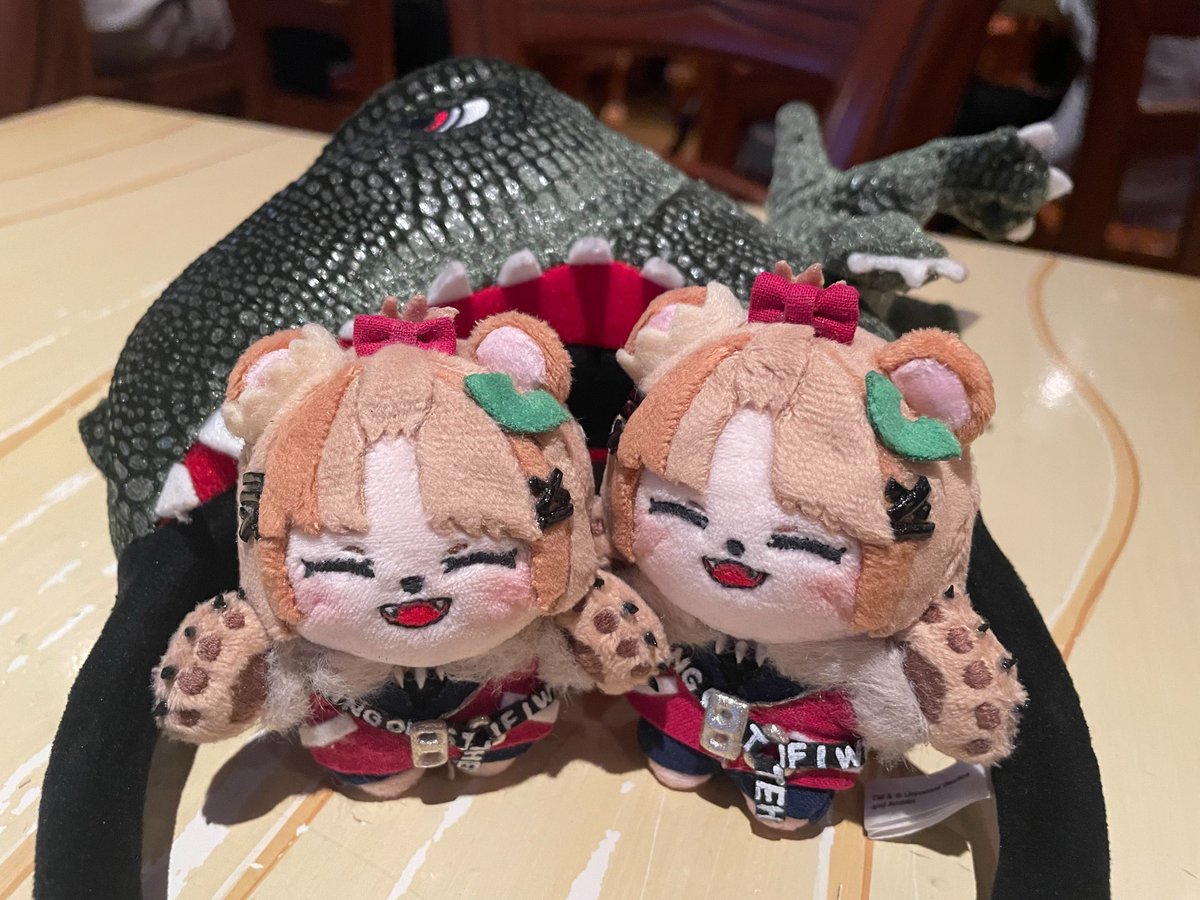 puttun_uttu's tweet photo. のんちゃんとユニバに遊びに来たらのんちゃん大先生から散財さんぬいをいただいてしまった…可愛すぎる…家宝にする… https://t.co/pBkwJaFvmf