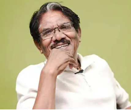 WriterAshok's tweet photo. Legendary Tamil filmmaker/actor Bharathi Raja is no more. A well accomplished director, he's credited for several bold initiatives in the course of his remarkable career. Beginning as a director in 1977, he redefined Indian storytelling, bringing art and commercial cinema closer https://t.co/kMvMe6RIPn