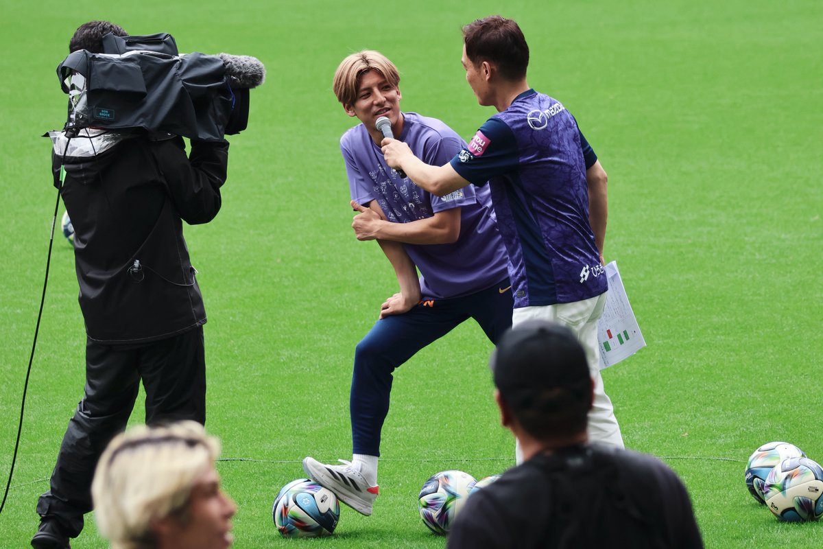 Mamipagne_'s tweet photo. 📸 6/7 ファン感謝デー2026
#sanfrecce #新井直人 選手 https://t.co/C7Cruf4Hih