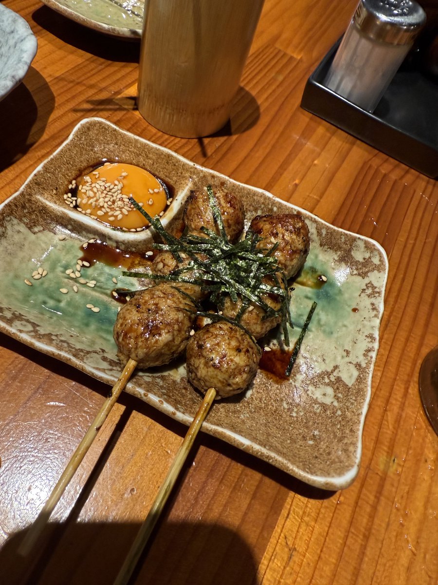 ikechan_va's tweet photo. こちらはわたしの行きつけだった西宮北口の焼き鳥屋です
たまに一人でも行ってました
色んな人と何回も行きました
安くて超美味しいです
恋しいです https://t.co/n8w3QfjV21