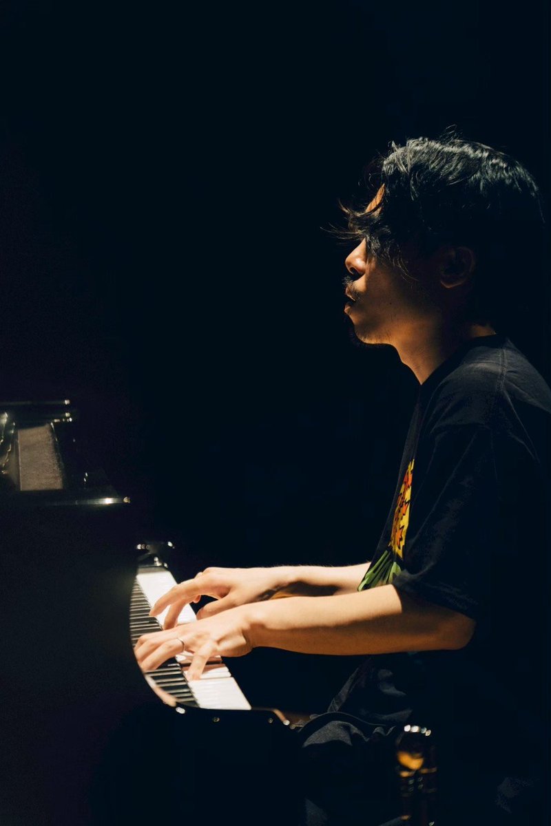 Spincoaster's tweet photo. 【NEWS】石若駿、角銅真実とのタッグで新作『Songbook 7』リリース決定 https://t.co/xQg7YChil3 @shunishiwaka @Cat_typingg https://t.co/fUfjC7ZSId
