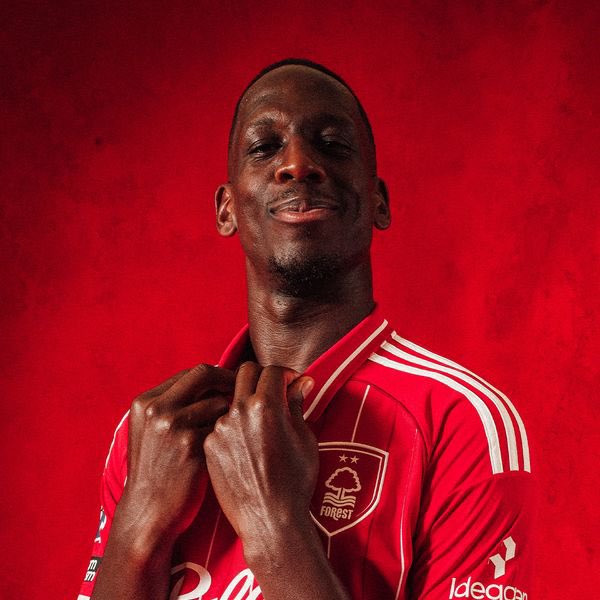 LouisWheeldonNS's tweet photo. Goodbye sweet prince 😢 

#NFFC https://t.co/Iv2gx45fPL