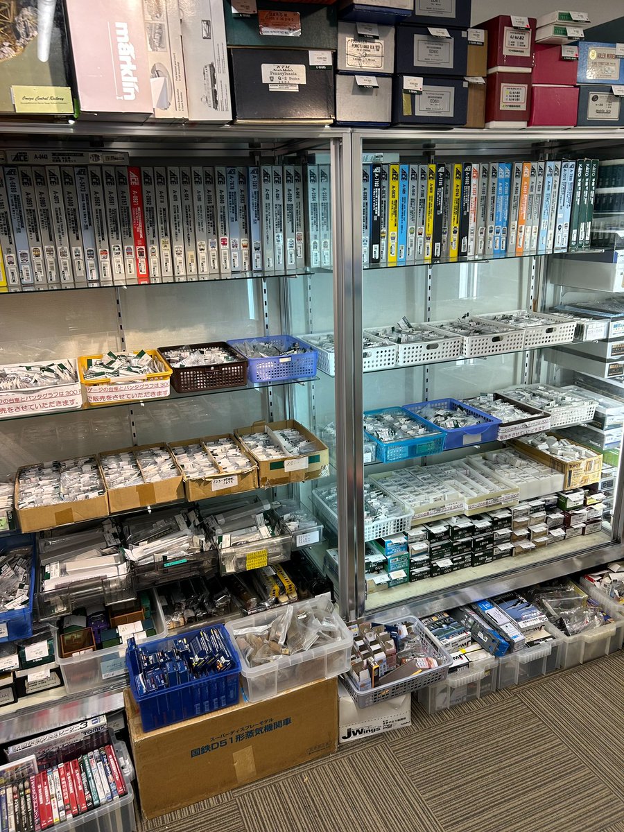 UTRAINS_ANNEX's tweet photo. U-TRAINS ANNEX
Nゲージフェア第4弾開催のお知らせ。

今週はKATO、TOMIX、GMの台車やパンタ中心のパーツと
ストラクチャー類が大量入荷致しました。

これらの商品は
「6/12金曜日14時より」
販売を開始致します。

ASSYは一部を除き表示価格から70%オフ。
その他もご奉仕価格でのご提供です。 https://t.co/oiiiHoAv76