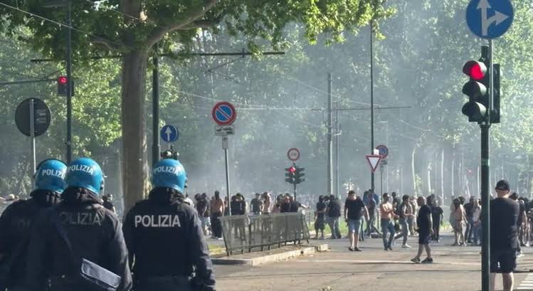 Toro_Zone's tweet photo. ❌📢 Secondo quanto raccolto, a seguito degli scontri avvenuti prima del Derby della Mole del 24/05/2026, le trasferte per la stagione sportiva 2026/2027 saranno VIETATE ai tifosi del @TorinoFC_1906 residenti in Piemonte (e ai tifosi della @juventusfc residenti in Piemonte e Lombardia). Si attende comunicato ufficiale da parte delle istituzioni.

#Torino #TorinoFc