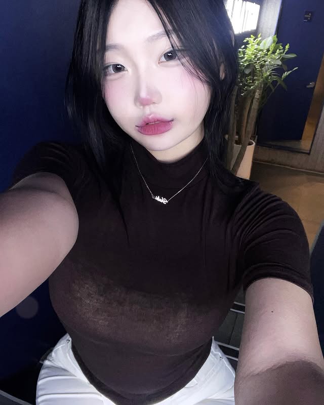 유삐 tweet media