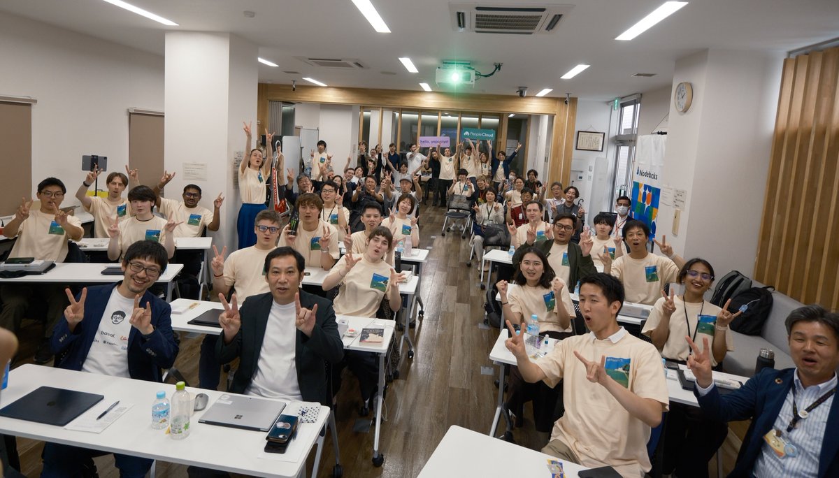 Pe0ple_Cloud's tweet photo. 山陰広域国際ハッカソン「Hack Yakumo 2026」、閉幕しました。

東欧から6名のエンジニアが来日し、日本・インド・インドネシアのメンバーと混成チームを組んで2週間開発。松江市から提起された地域課題をテーマに、5つのプロトタイプが完成しました。

Demo Day後の交流会には上定昭仁松江市長もご参加くださり、エンジニアへのお祝いの言葉とともに、エンジニアからの質問にも温かくお答えいただきました。

NHKにも取り上げていただきました → https://t.co/adAo6MsRl7

ご参加・ご協力いただいた皆様、ありがとうございました！

#HackYakumo #PeopleCloud #松江市 #山陰 #東欧エンジニア
