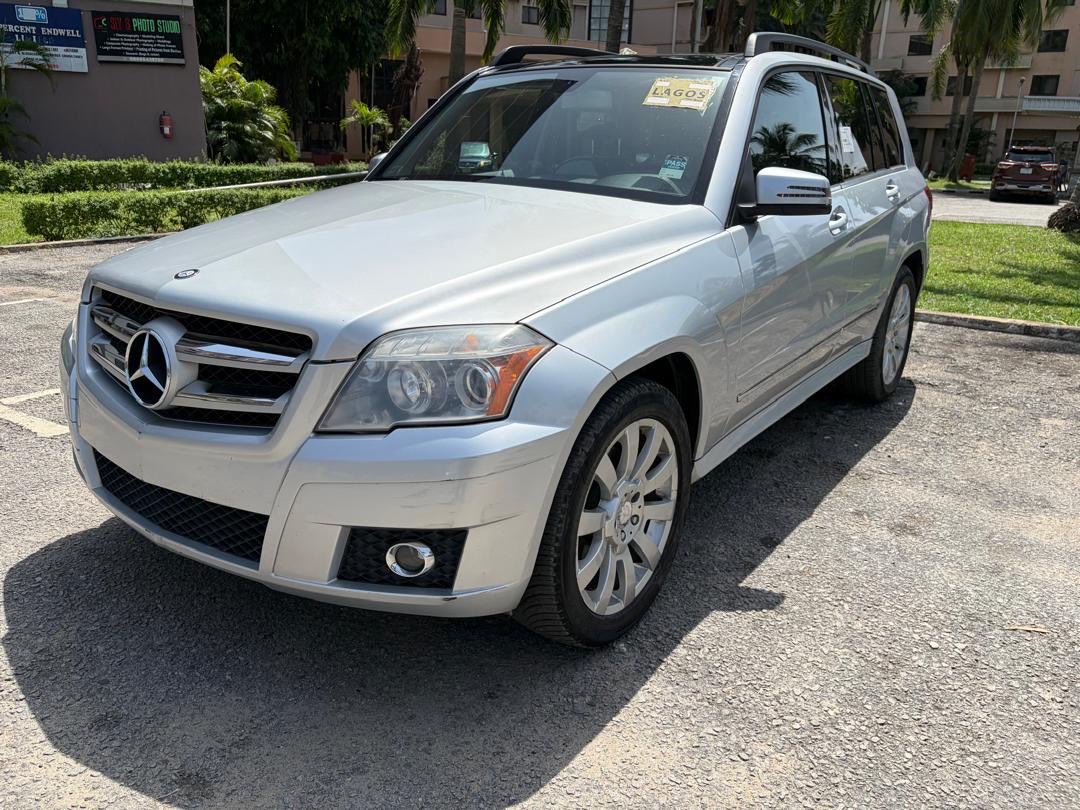 ABAutoshub's tweet photo. 2013 GLK350 fullest option,100% accident free. 
Going for 16M net. https://t.co/LruBWVbdDc